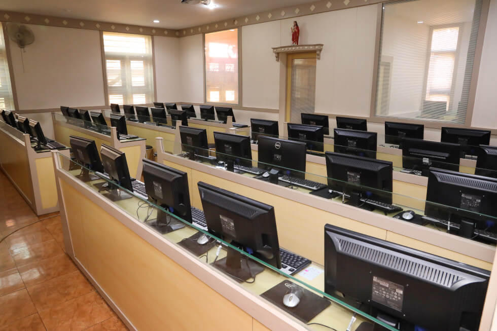 St Mary's College Thrissur Campus Building photo 19